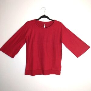 NWT Tresics Cranberry Super Soft 3/4 sleeve Hi-Lo Size Small